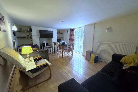 undefined, Wellington Parade, Gloucester