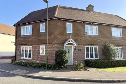 3 bedroom semi-detached house for sale, Charlwood Drive, Henfield