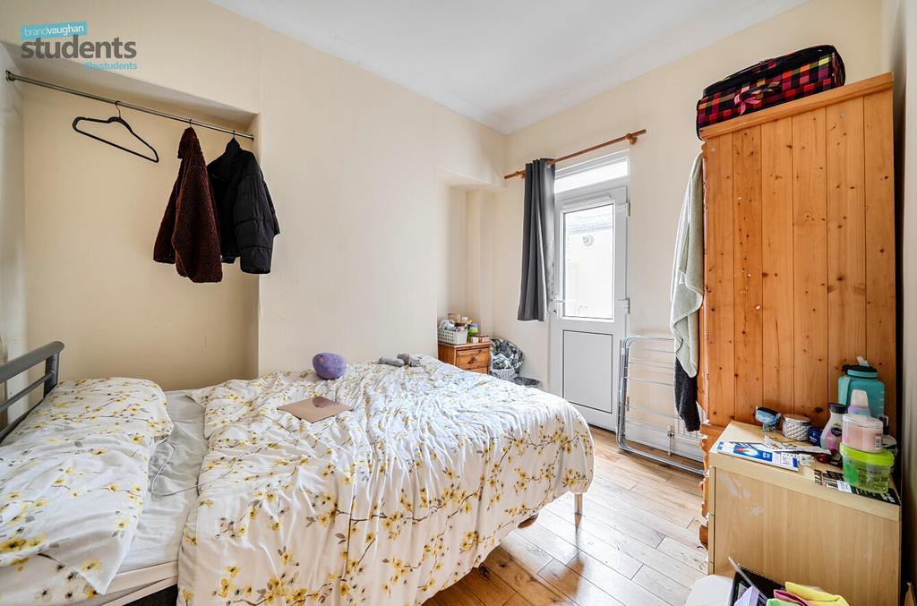 D9994fbb-cc16-47c...