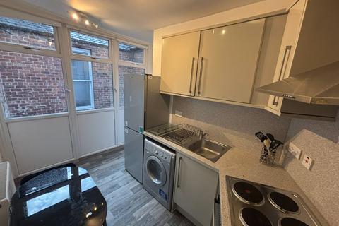 undefined, Raeburn Place, Edinburgh, EH4