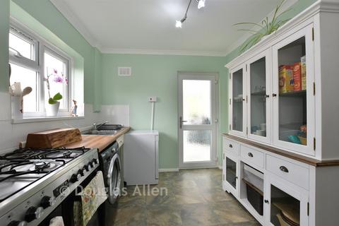 2 bedroom semi-detached house for sale, Appletree Way, Wickford SS11