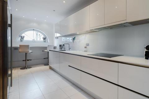 3 bedroom apartment to rent, Holst Mansions, Barnes, London