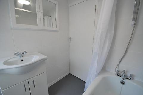 undefined, Station Road, Hanwell, London, W7 3JD