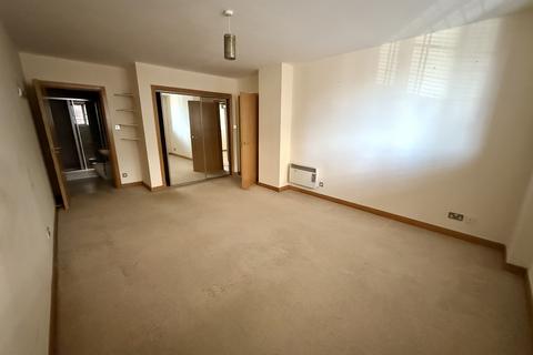 2 bedroom flat for sale, Apartment 32, East Float Quay, Dock Road, Birkenhead CH41 1DN