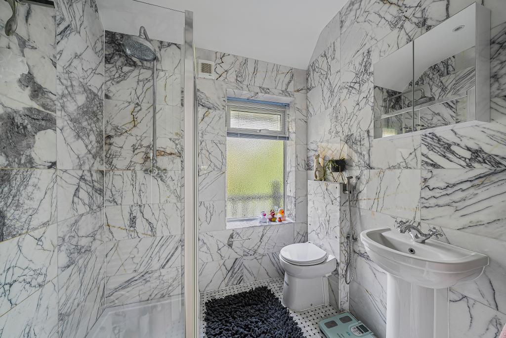 First floor shower room