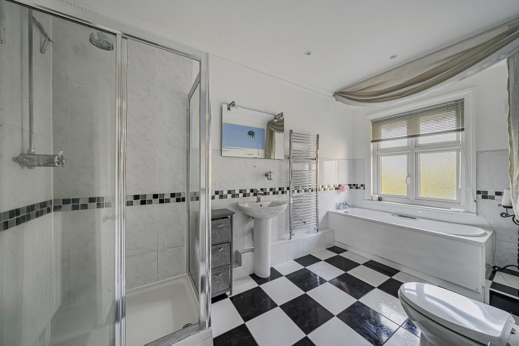 Family bathroom