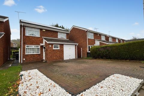 Ventnor Gardens, Luton, Bedfordshire, LU3 3SL