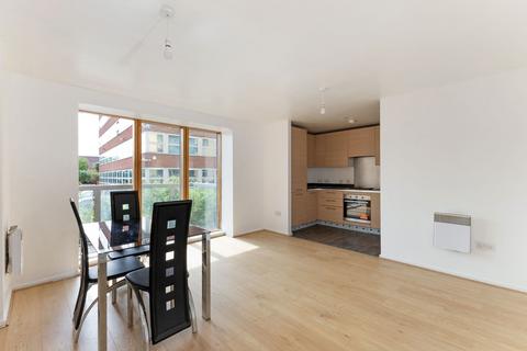 2 bedroom apartment to rent, London Road, Isleworth TW7
