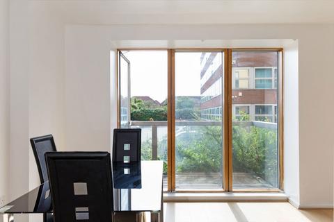 2 bedroom apartment to rent, London Road, Isleworth TW7