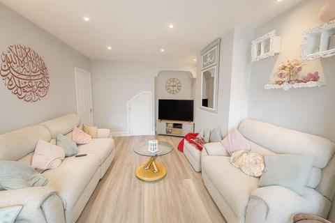 undefined, Caversham Avenue, Cheam