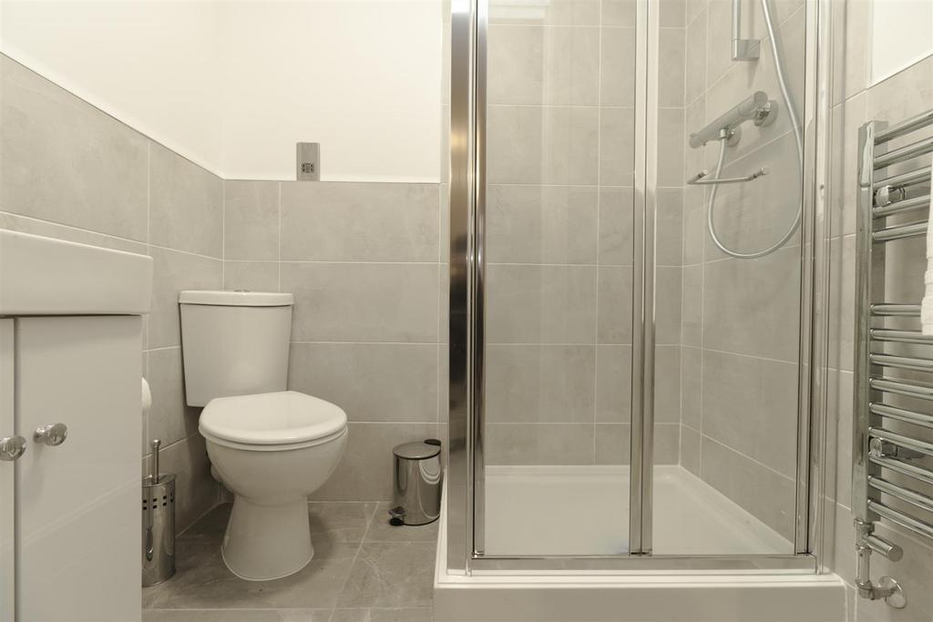Ensuite.jpg