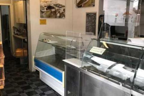 Retail property (high street) to rent, 2a Henry St Scunthorpe DN15 7QQ