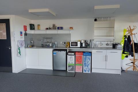 Office to rent, 40 Craiglockhart Ave Edinburgh EH14 1LT
