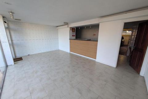 Retail property (high street) for sale, 7 Creswell Corner Woking GU21 2JD