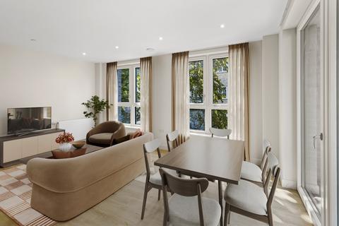 3 bedroom flat to rent, Biscuit Walk, London SE16