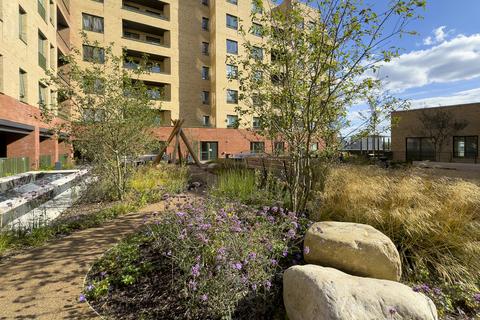 2 bedroom apartment for sale, Plot 769, 2 bed Apartment at Meridian One, N18, Meridian Way N18