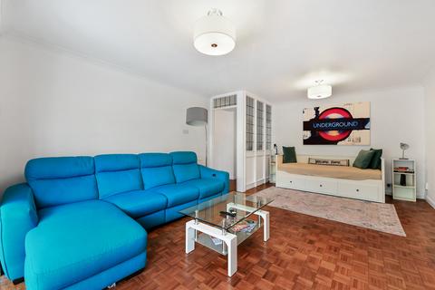 undefined, Woodside, SW19