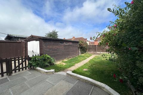 3 bedroom semi-detached house for sale, Hyde Place, Aylesham, Canterbury, Kent, CT3