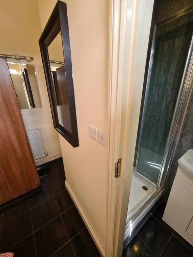 Chatsworth-road-nw2-4bl-994894