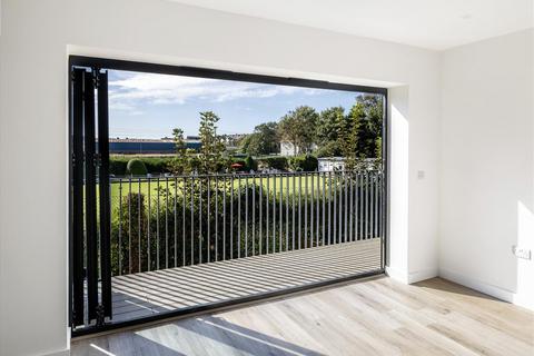 3 bedroom townhouse for sale, Blatchington Road, Seaford