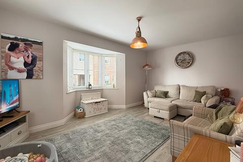 4 bedroom link detached house for sale, Samuel Courtauld Avenue, Braintree, CM7