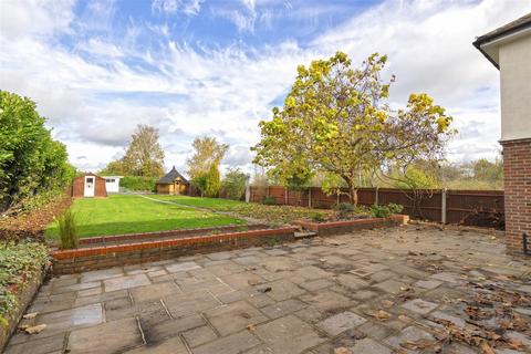 4 bedroom detached house for sale, London Road, West Malling ME19