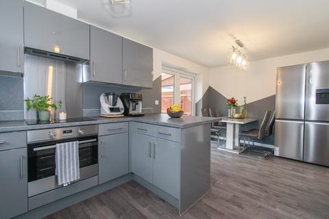 undefined, Leigh WN7