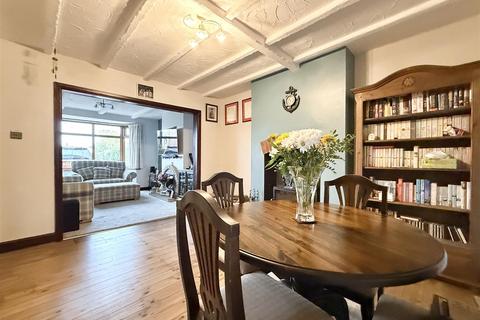 3 bedroom semi-detached house for sale, Leicester Road, Enderby LE19
