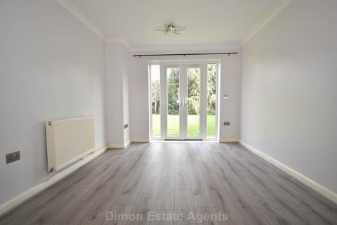2 bedroom flat for sale, Redlea Court, Military Road, Gosport