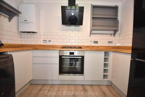 2 bedroom flat for sale, Redlea Court, Military Road, Gosport
