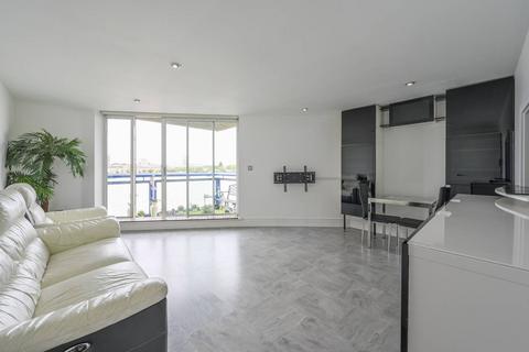 1 bedroom flat to rent, Nova Building, Isle Of Dogs, London, E14
