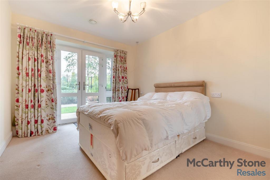 8666853-interior11.jpg