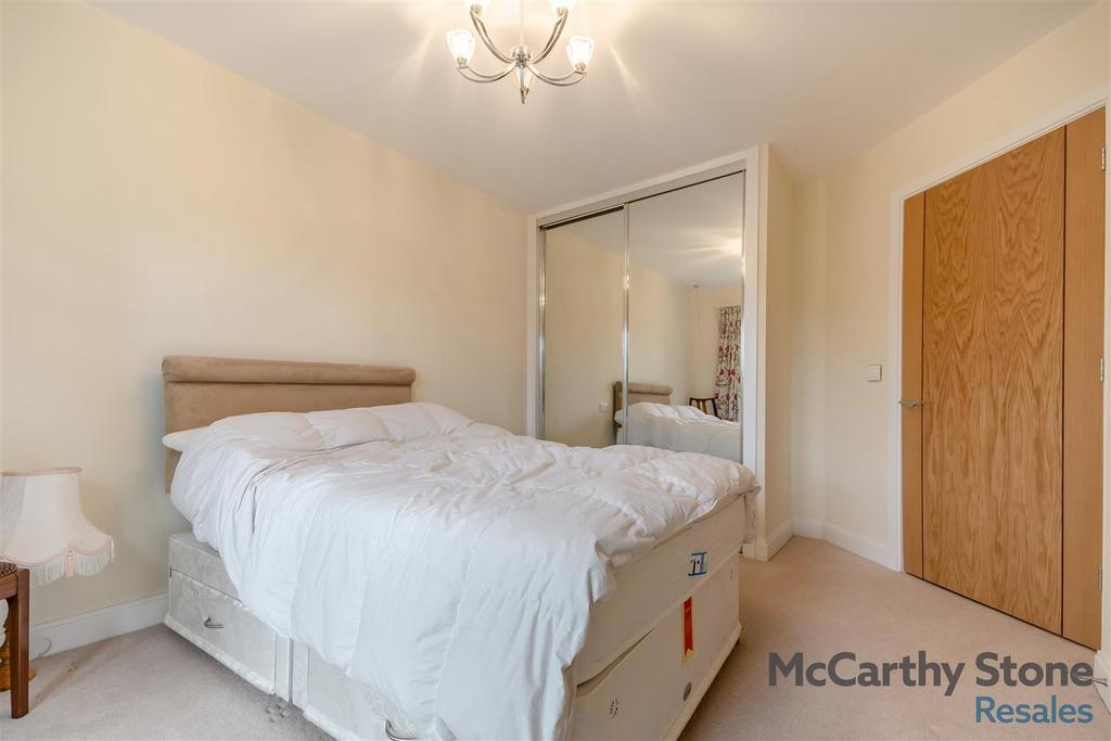 8666853-interior12.jpg