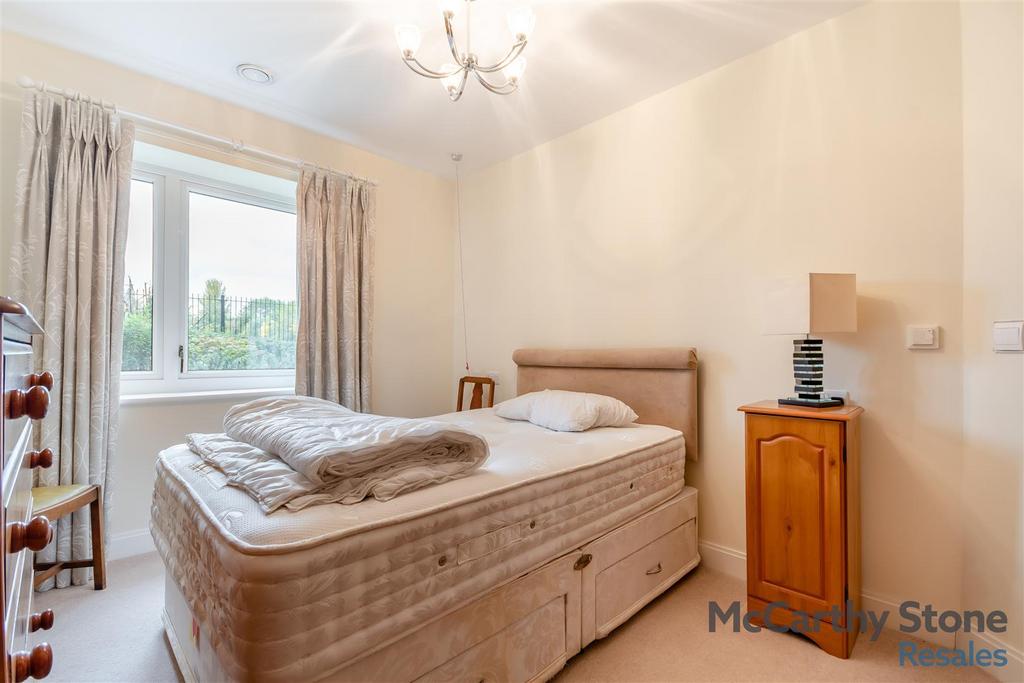 8666853-interior07.jpg