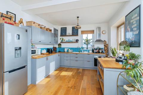 2 bedroom apartment for sale, George Street, Teignmouth TQ14