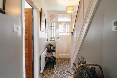 4 bedroom semi-detached house for sale, Dorchester Road, Leicester, LE3