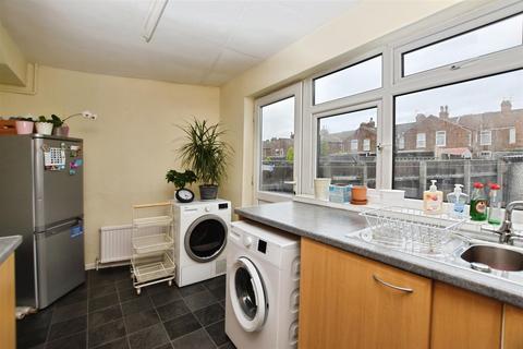 undefined, Parkfield Drive, Hull