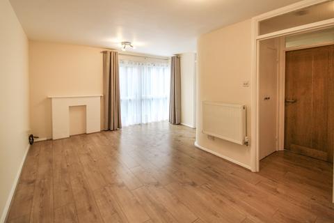 2 bedroom apartment for sale, Yeovil Close,  Farnborough, GU14