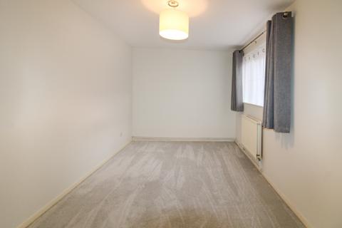 2 bedroom apartment for sale, Yeovil Close,  Farnborough, GU14