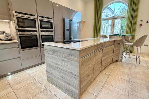 5 bedroom detached house for sale, Avon Castle, Ringwood, BH24 2BE