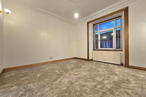 2 bedroom flat to rent, 33 Wilson Street Alexandria G83 0EG