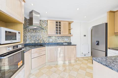 4 bedroom detached bungalow for sale, Bedgrove, Aylesbury HP21