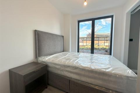 1 bedroom apartment to rent, Springwell Gardens, Whitehall Road, Leeds LS12