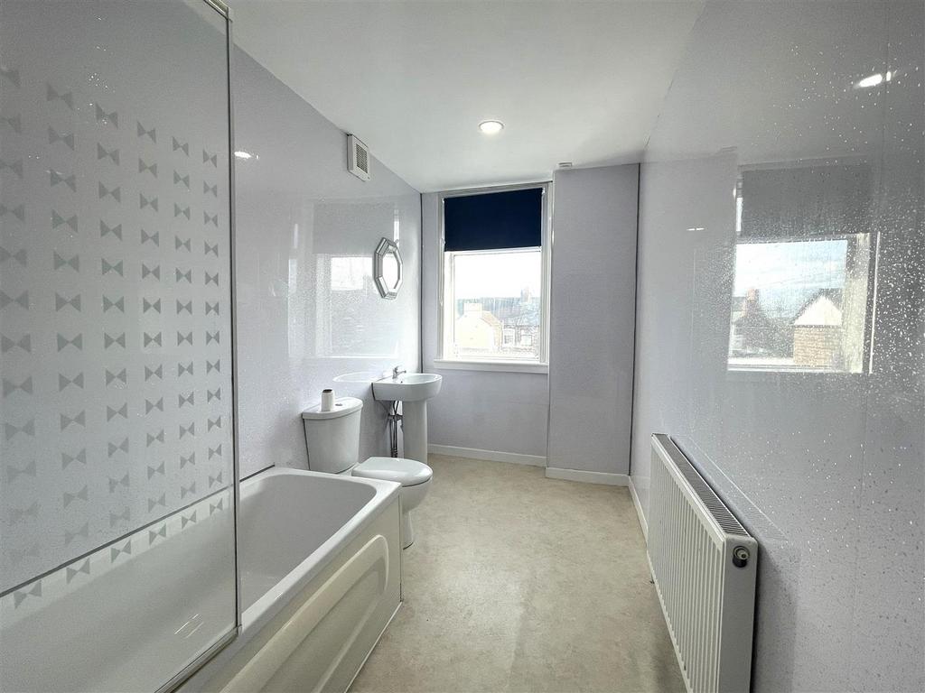 Bathroom.jpeg