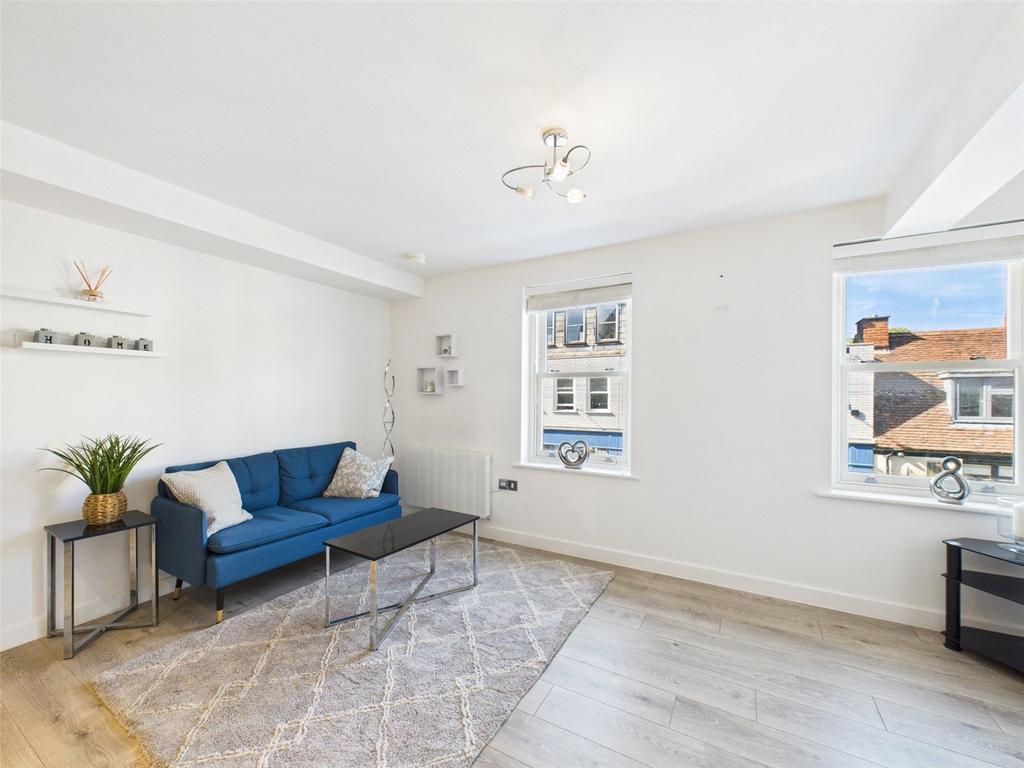 Kitchen/Living Area
