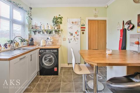 2 bedroom detached bungalow for sale, Holbrook Road, Derby DE24