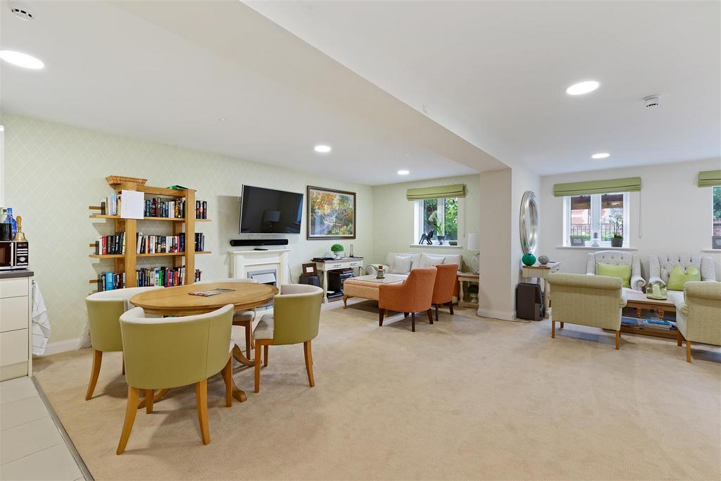 Homeowners Lounge