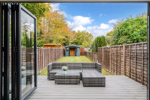 2 bedroom terraced house for sale, Station Avenue, Ewell