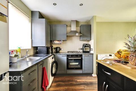undefined, St Simon Close, Norwich