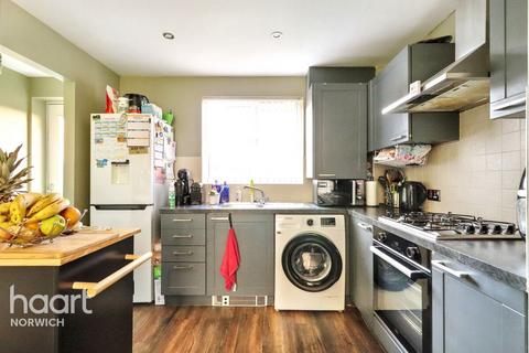 undefined, St Simon Close, Norwich
